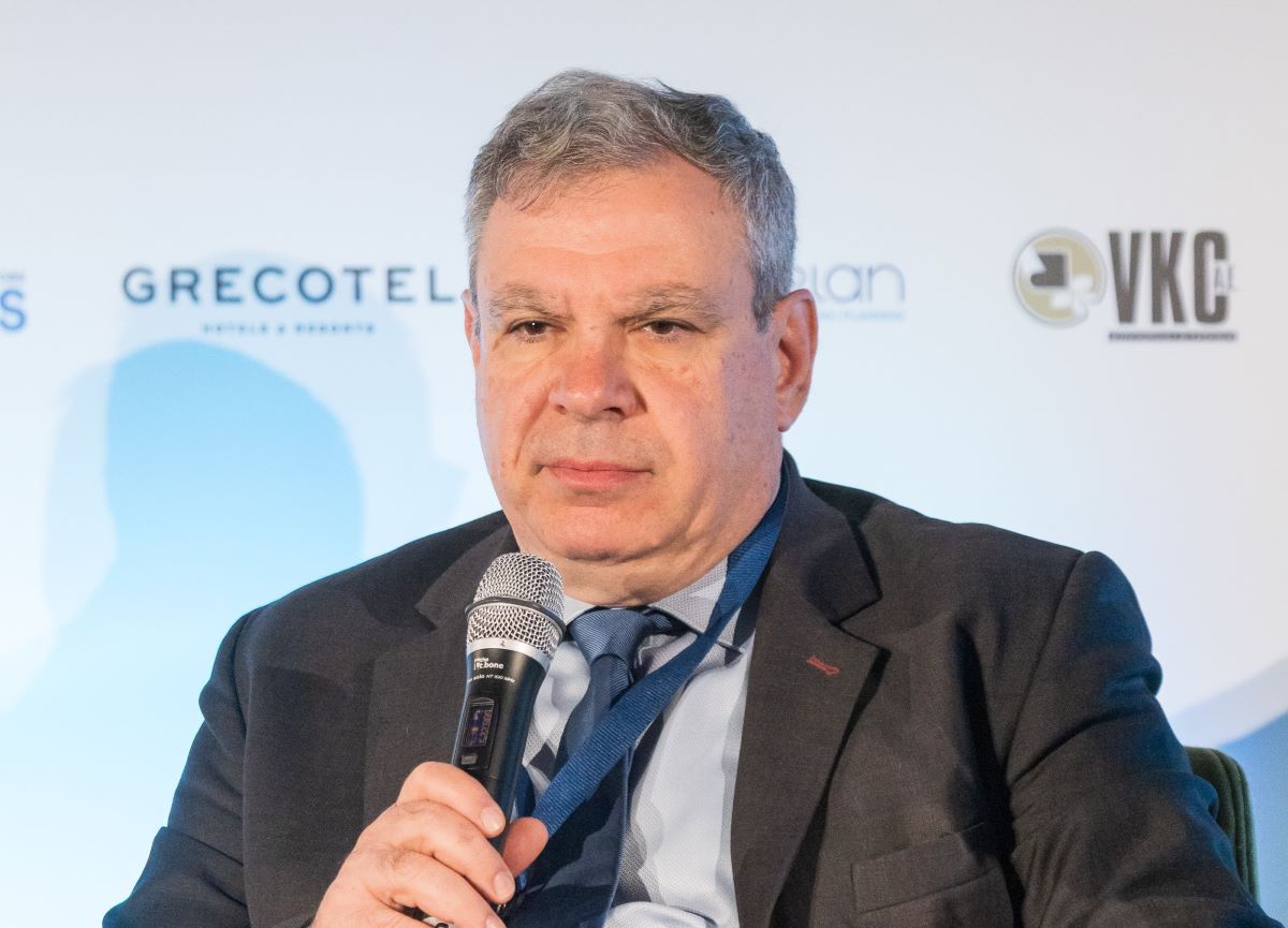 Νίκος Βέττας