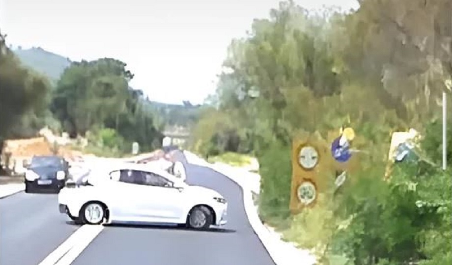 Χανιά: Οδηγός «συνελήφθη» να κάνει επικίνδυνη αναστροφή πάνω στον ΒΟΑΚ – Δείτε το ΒΙΝΤΕΟ