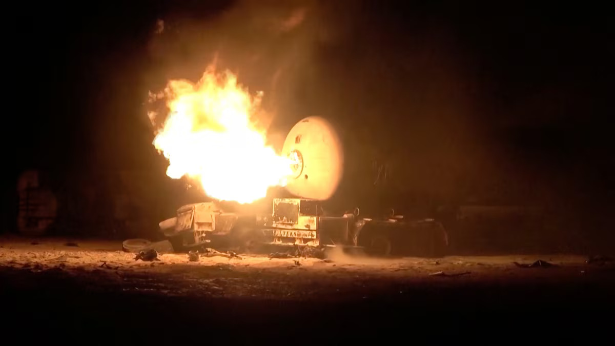 Μακελειό στην Υεμένη: 38 νεκροί και 102 τραυματίες από αμερικανικά πλήγματα σε λιμάνι καυσίμων – Κλιμακώνεται η σύγκρουση