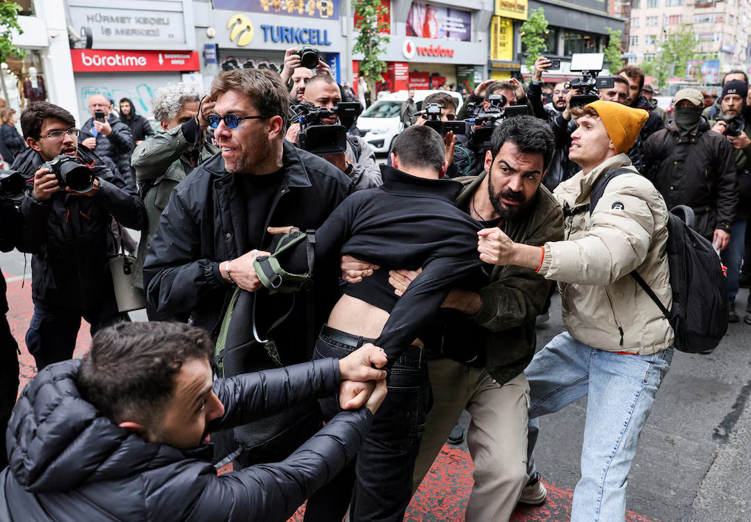 Τουρκία: Η αστυνομία συνέλαβε 97 φοιτητές για μια διαμαρτυρία σε πανεπιστήμιο της Κωνσταντινούπολης