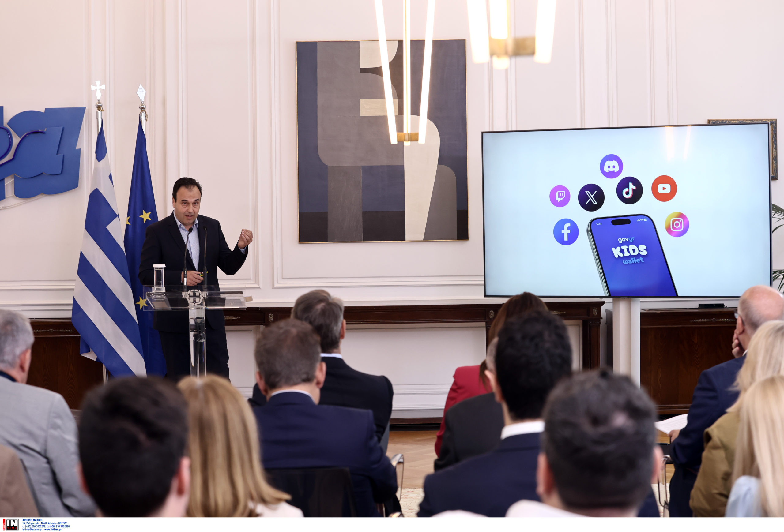 ΑΠΕΥΘΕΙΑΣ – Οι ανακοινώσεις για την Εθνική Στρατηγική και τα νέα μέτρα για τη βία των ανηλίκων