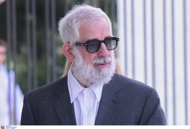 Πέτρος Φιλιππίδης