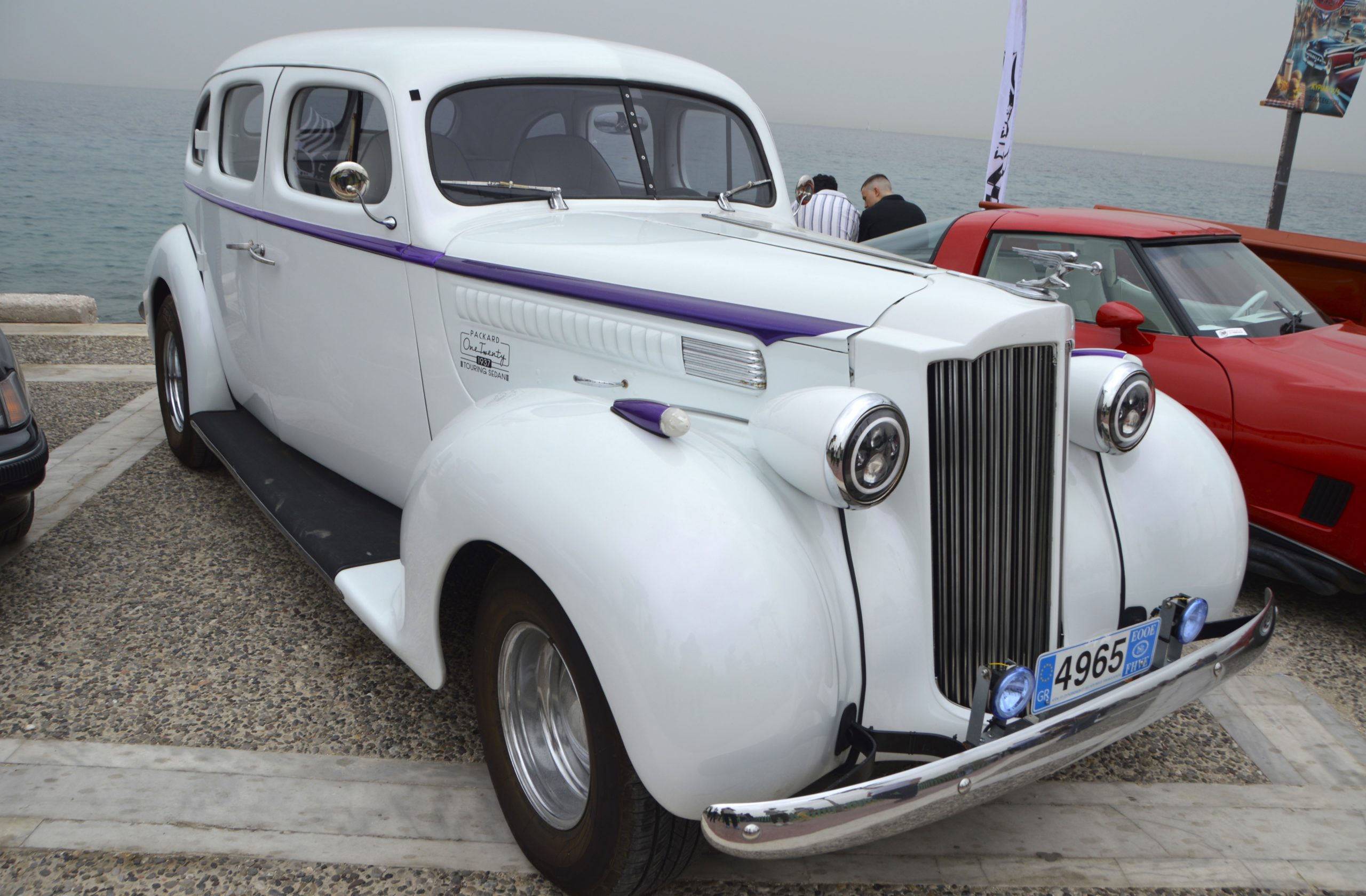 Alimos Classic Car Sunday VI: Με ήλιο και βροχή, παντρεύονται τα… κλασικά αυτοκίνητα