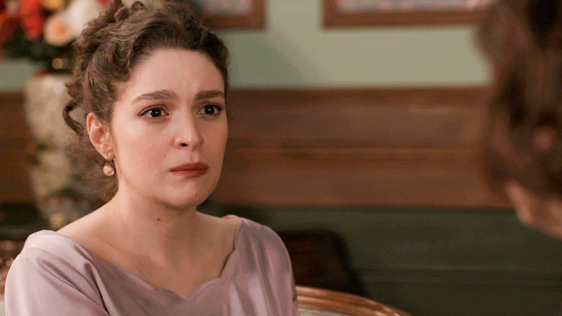 Grand Hotel: Η Κυβέλη προειδοποιεί την Αλίκη ότι ο Ρήγας θα τη σκοτώσει αν μάθει για τον Πέτρο