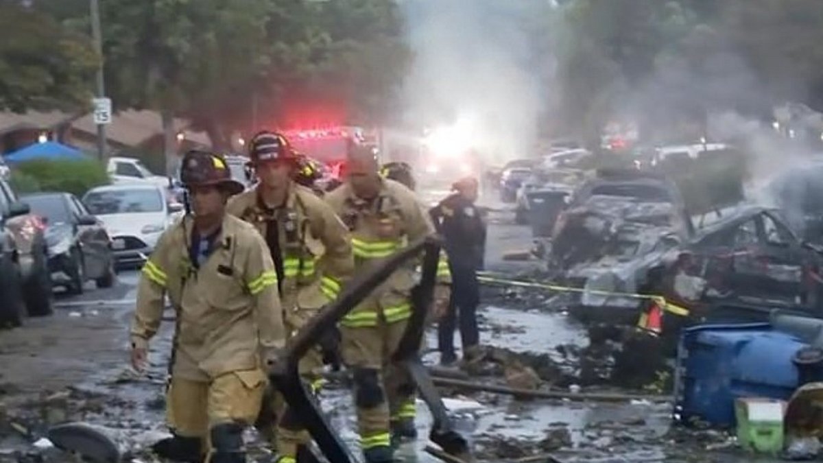 Καλιφόρνια: Νεκροί ύστερα από συντριβή αεροσκάφους σε κατοικημένη περιοχή του Σαν Ντιέγκο