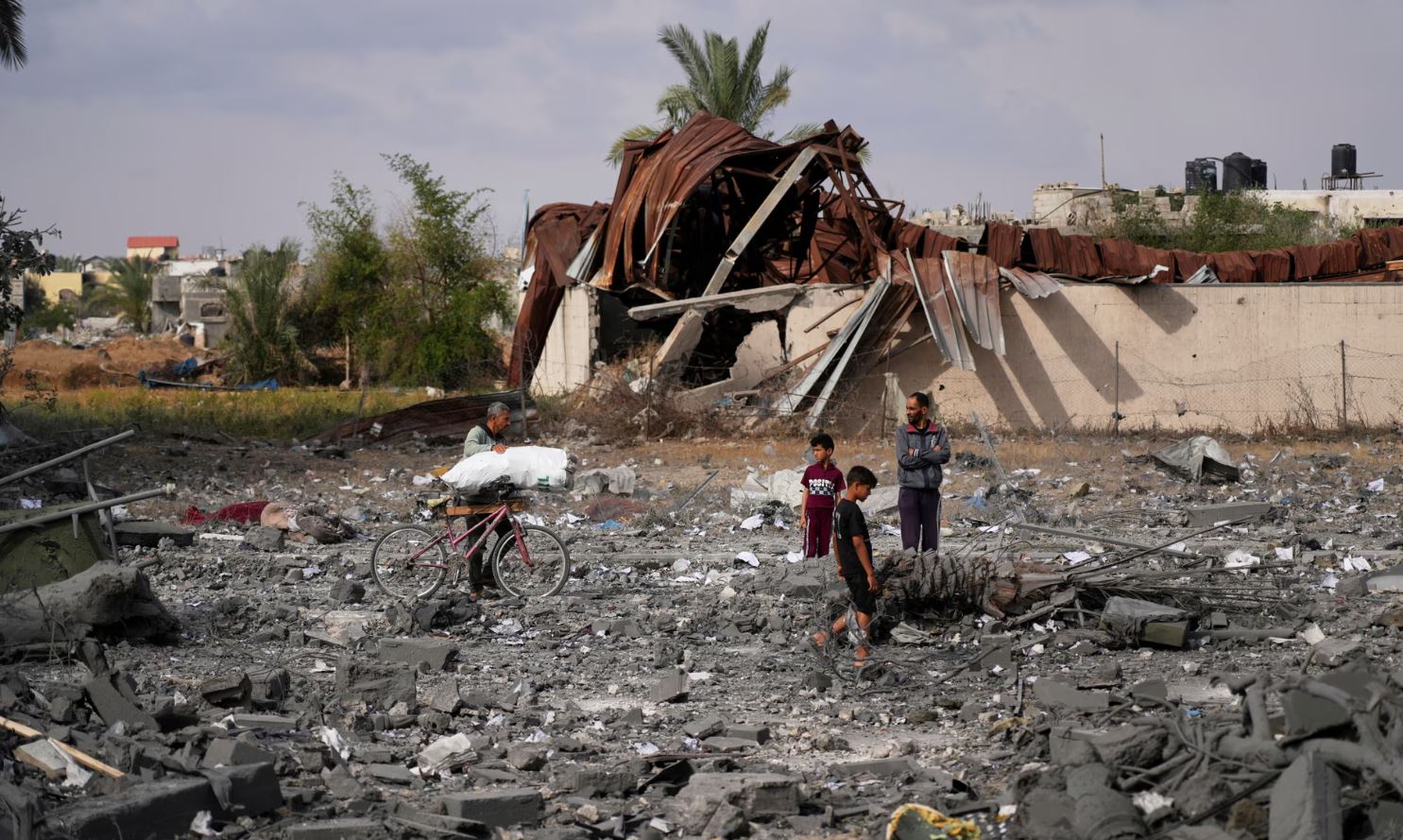 Γάζα: Ξεπέρασαν τους 100 οι νεκροί στους σημερινούς βομβαρδισμούς του Ισραήλ