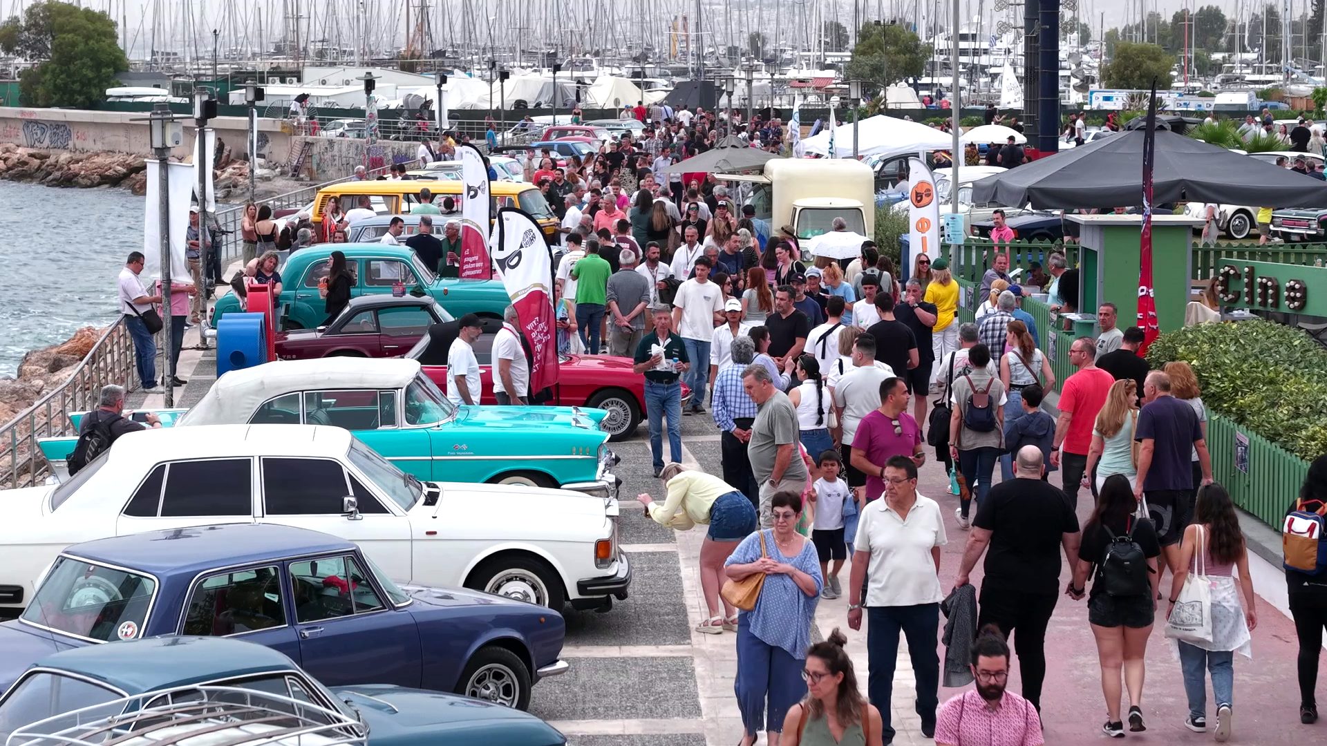 Alimos Classic Car Sunday VI: Με ήλιο και βροχή, παντρεύονται τα… κλασικά αυτοκίνητα