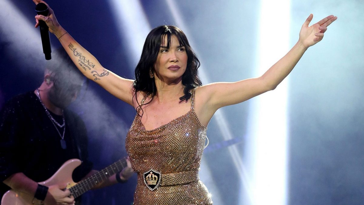 Πάολα: «Μόνο αν δεν με ήθελαν δεν θα ήμουν στην συναυλία για τον Βασίλη Καρρά»