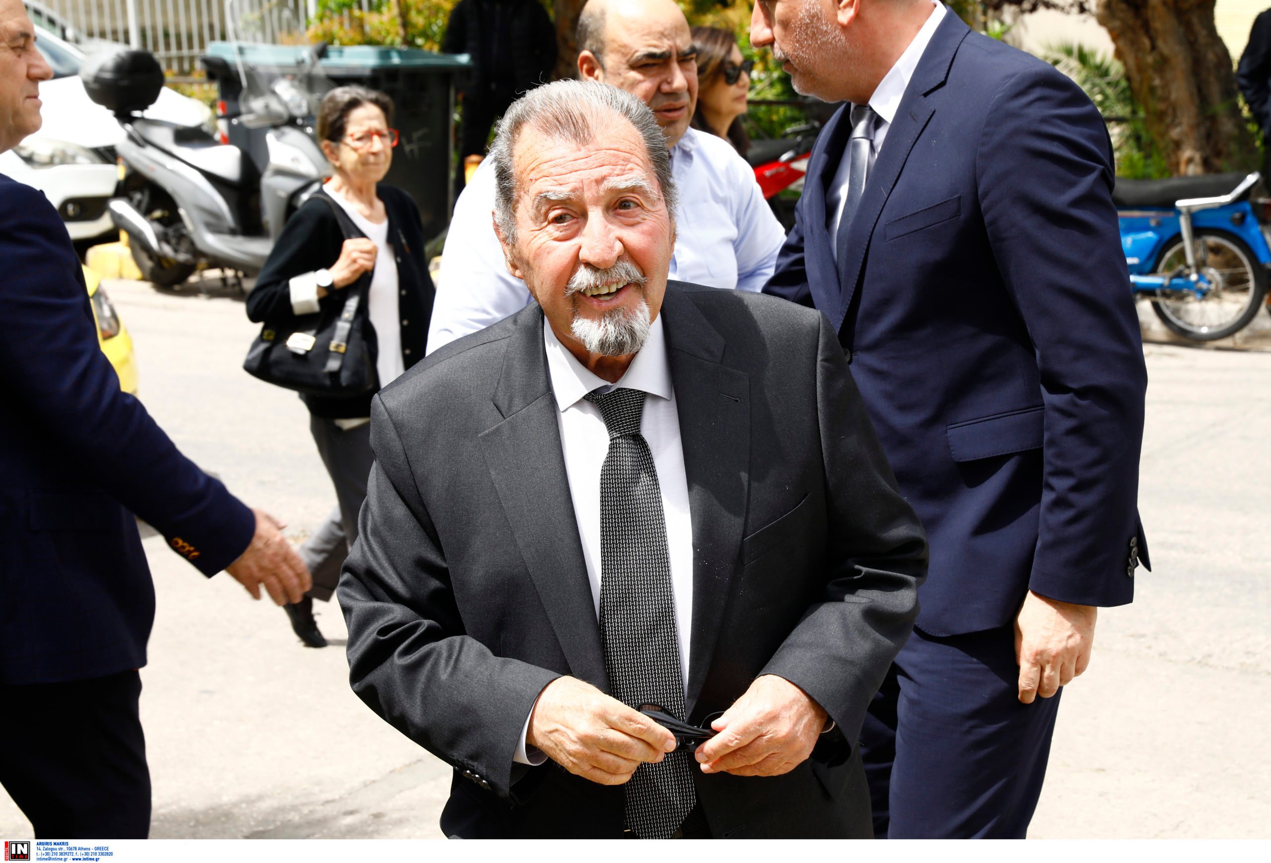Πέτρος Μολυβιάτης,κηδεία