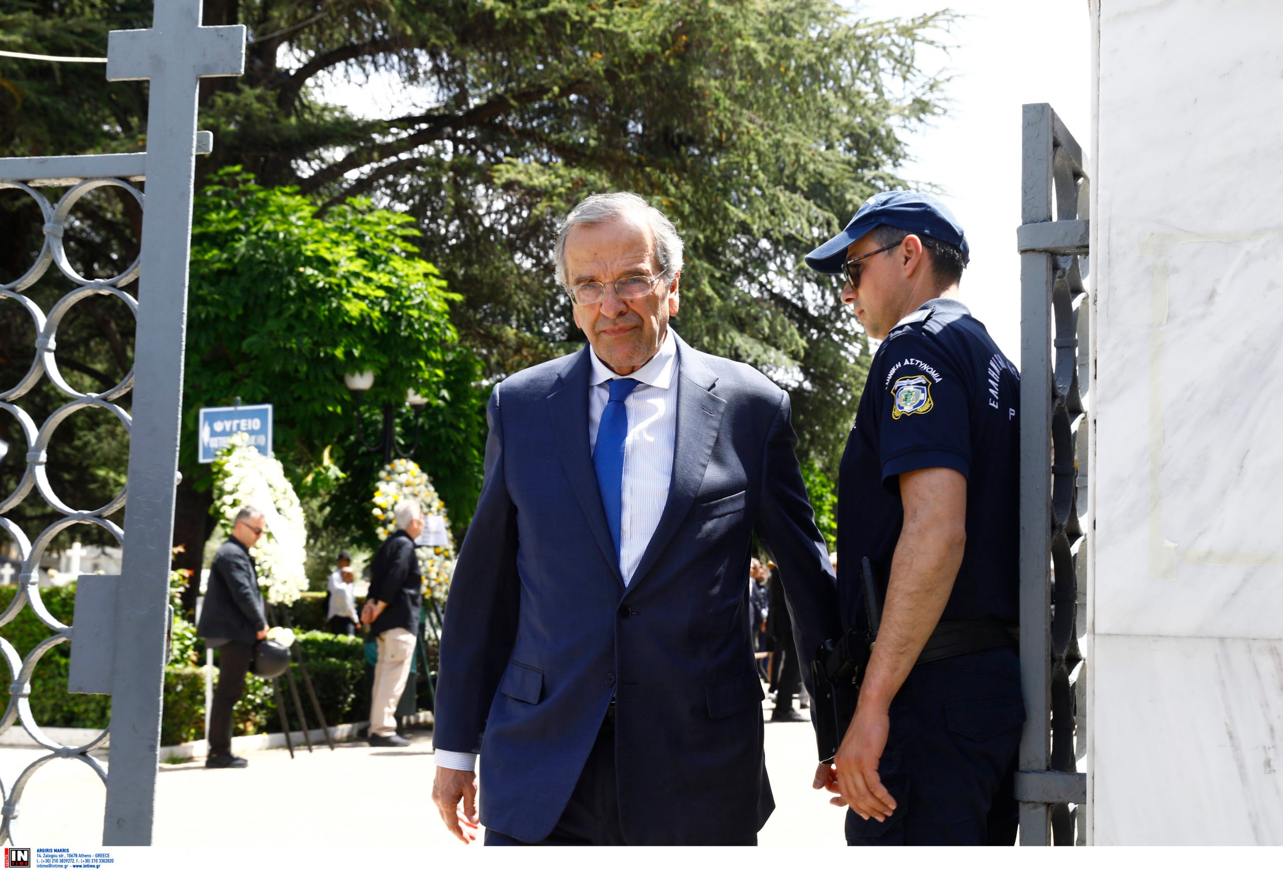 Πέτρος Μολυβιάτης,κηδεία