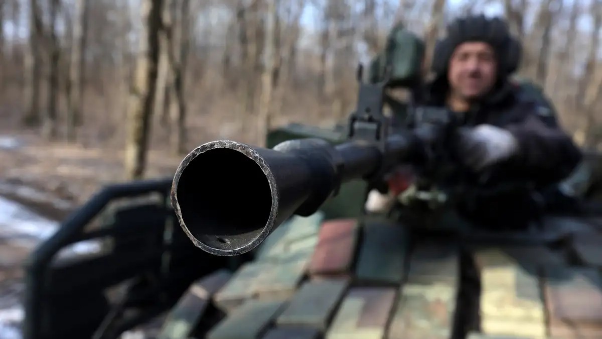 Ντόναλντ Τραμπ: Στέλνει πρώτη φορά όπλα στην Ουκρανία – Ο χάρτης με τα σπάνια ορυκτά της χώρας