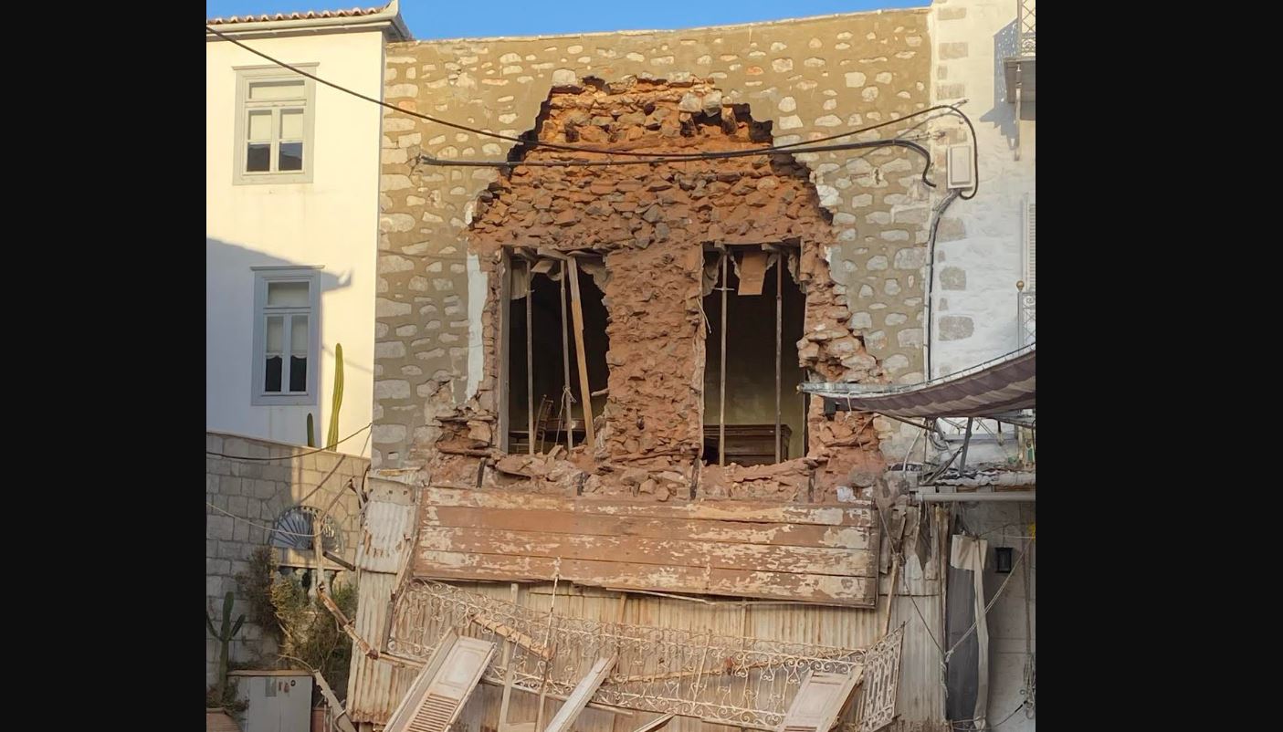 ΥΔΡΑ 
