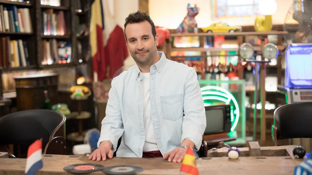 Συγκλόνισε ο Άλεξ Σταυρίδης για την περιπέτεια της υγείας του: «Έχω μια τεράστια ουλή στο στήθος, σημάδια στην κοιλιά από τα καλώδια που μου έβαλαν»