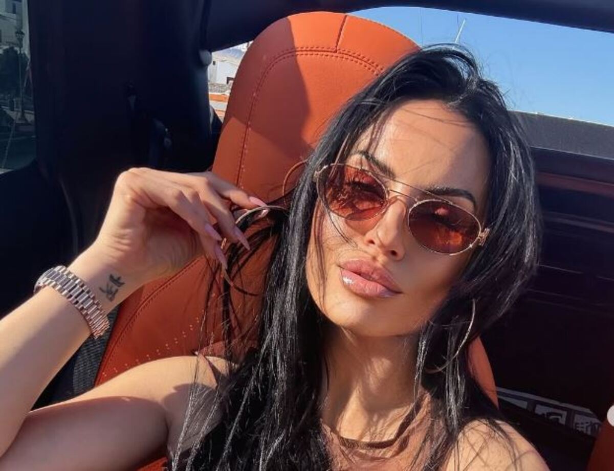 Δήμητρα Αλεξανδράκη: Στο Άμπου Ντάμπι για το Final Four – Οι φωτογραφίες με το μονόπετρο