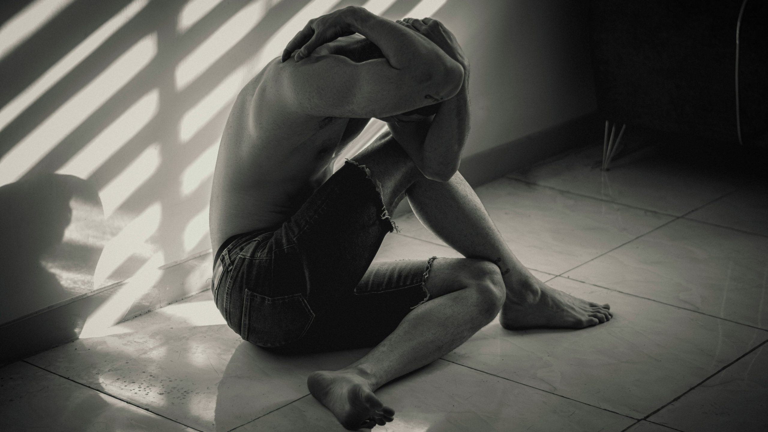 Θεσσαλονίκη: Είχε επιχειρήσει να βάλει τέλος στη ζωή του ο 18χρονος που κατήγγειλε τον «πρώην» της μητέρας του για παρενόχληση