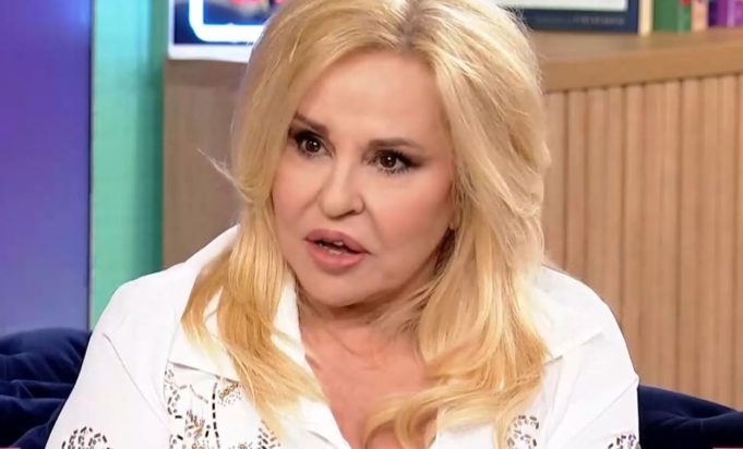 Μπέσσυ Αργυράκη