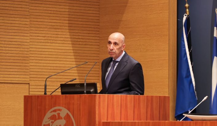 Γιάννης Μπρατάκος