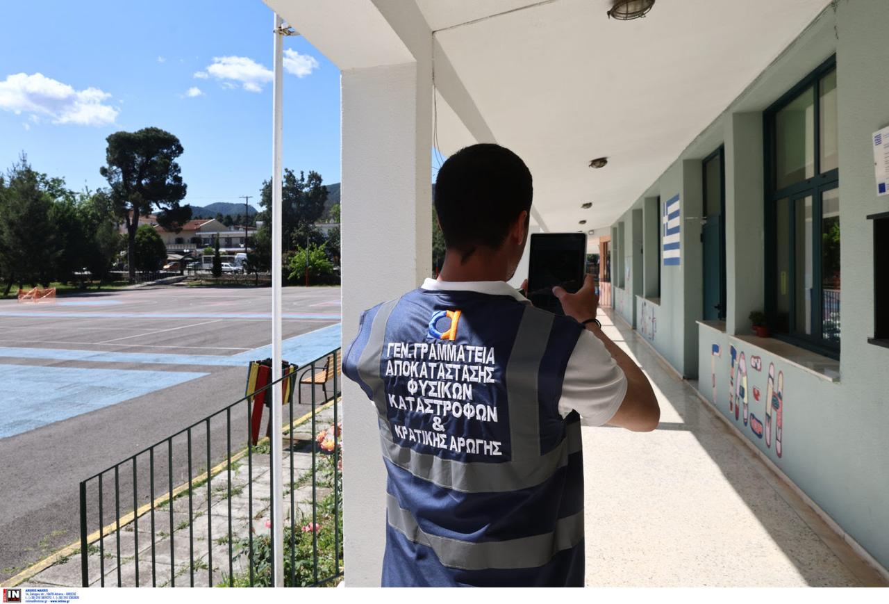 Σεισμοί στην Εύβοια: Ψηφιακά οι αυτοψίες σε πληγείσες κατοικίες και δημόσια κτίρια – Στο σημείο κλιμάκιο της Διεύθυνσης Αποκατάστασης Επιπτώσεων Φυσικών Καταστροφών