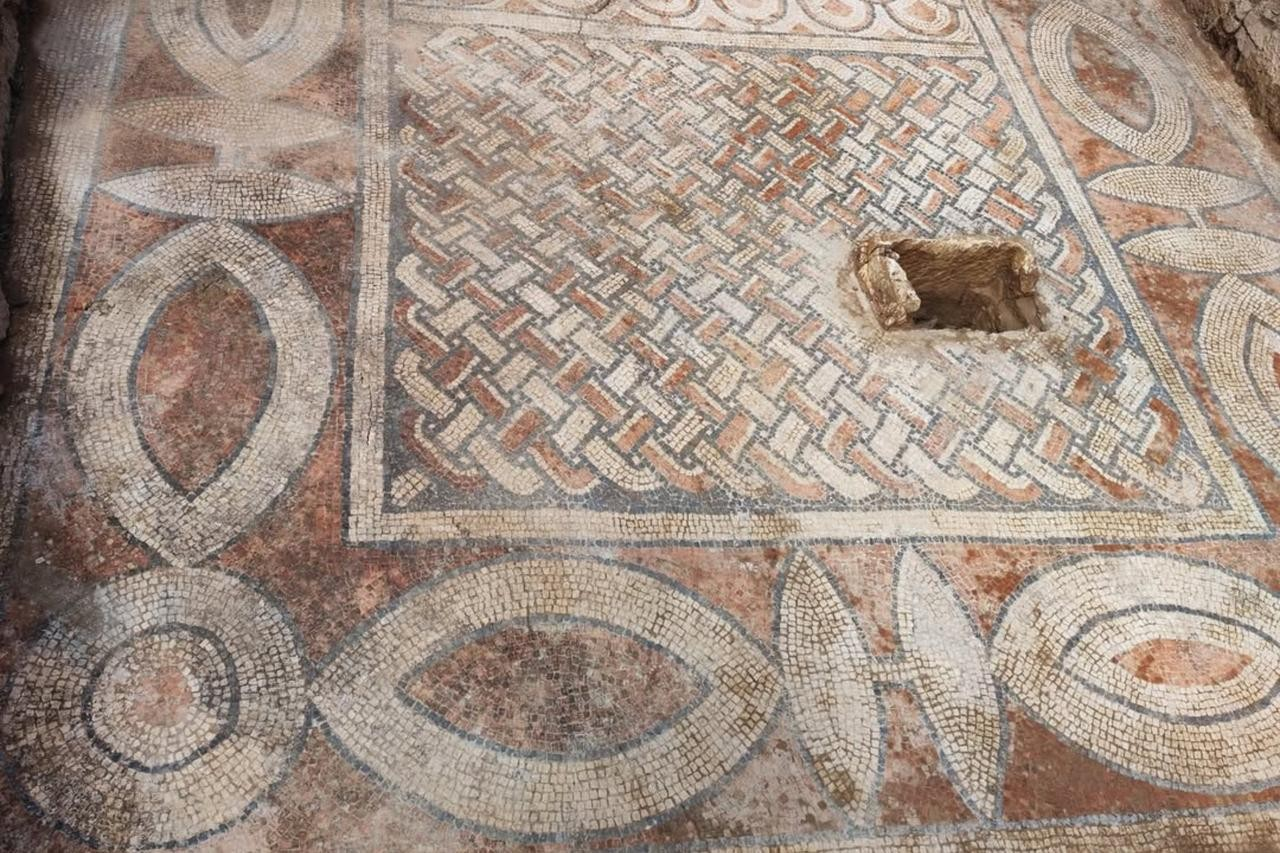 Μωσαϊκό που ανακαλύφθηκε στην αρχαία πόλη της Σύεδρας στην Αλάνια, της Αττάλειας.