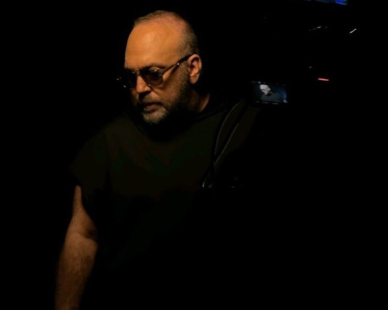 Γιώργος Αλκαίος: Πιο ανανεωμένος από ποτέ στο νέο του βίντεοκλιπ «KiMATA»