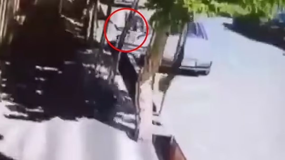 Ιράν: Πατέρας μαχαίρωσε μέχρι θανάτου την 18χρονη κόρη του – Αποκάλυψε στην σύζυγό του ότι την απατά 