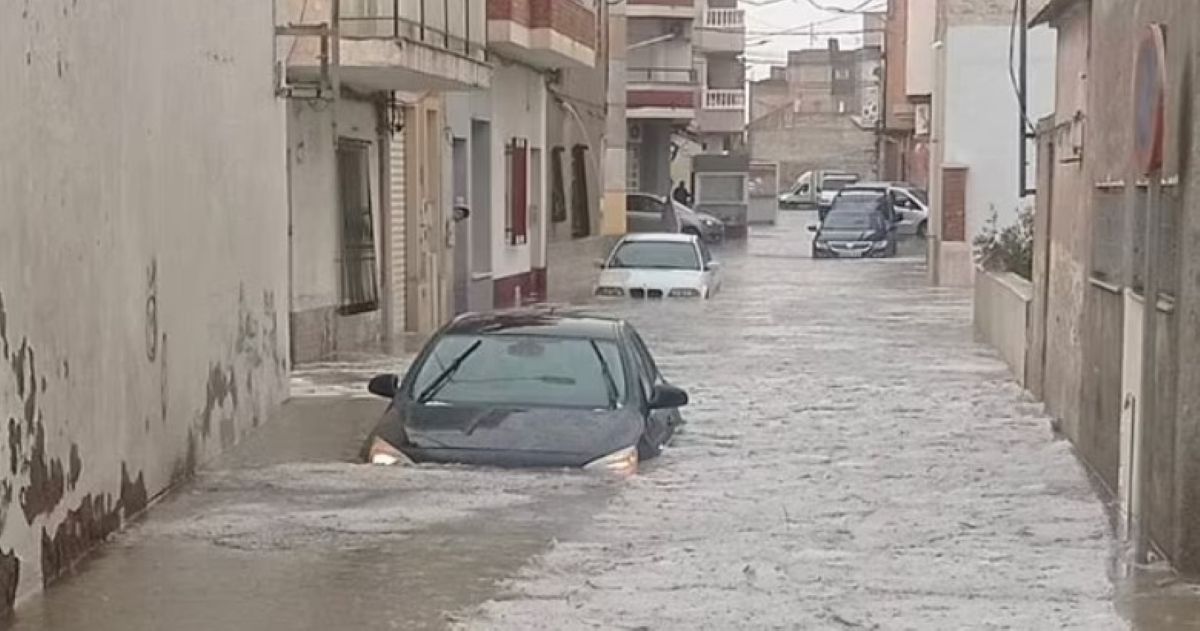 Ισπανία: «Βούλιαξαν» οι δρόμοι από ισχυρή καταιγίδα – Χαλάζι και πλημμύρες σε τουριστικά θέρετρα