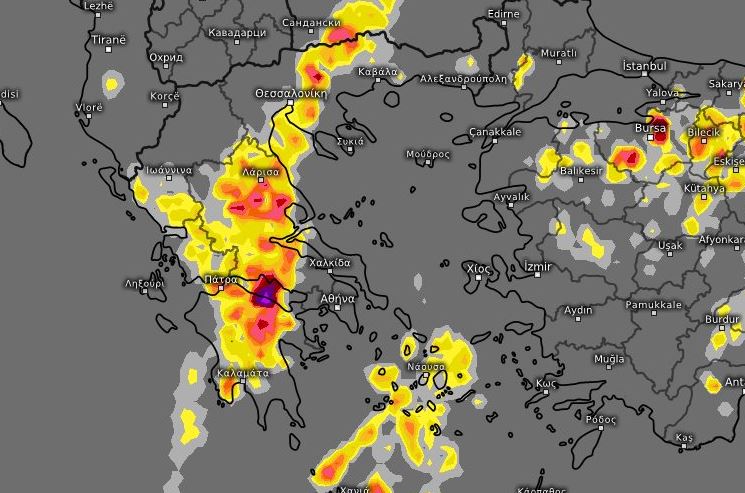 Καιρός: Προειδοποίηση Τσατραφύλλια για «οργανωμένη κακοκαιρία» από την Κυριακή – Έρχονται καταιγίδες, χαλαζοπτώσεις και «βουτιά» της θερμοκρασίας