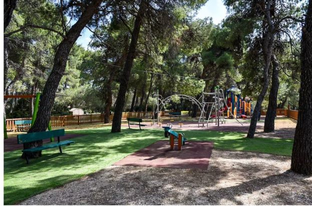 κατασκηνώσεις