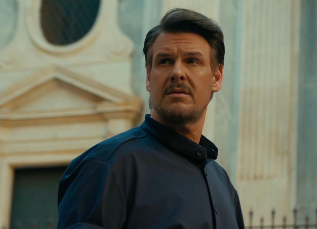 Πάνος Κιάμος: Μας ξεναγεί στη νότια Ιταλία στο νέο του βίντεο κλιπ