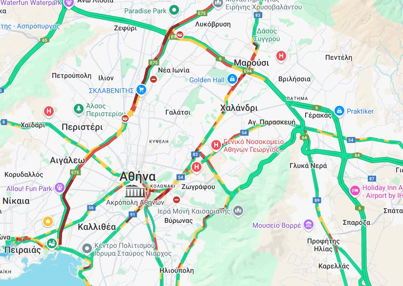 Καραμπόλα τριών οχημάτων στην Αθηνών-Κορίνθου – Δείτε LIVE την κίνηση 