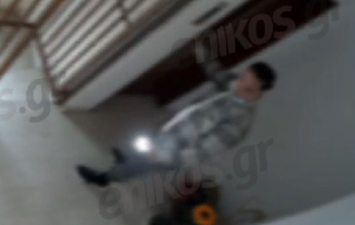 Αττική: Βίντεο ντοκουμέντα από τα μέλη της συμμορίας που παρίσταναν τους ενοικιαστές και «άδειαζαν» σπίτια