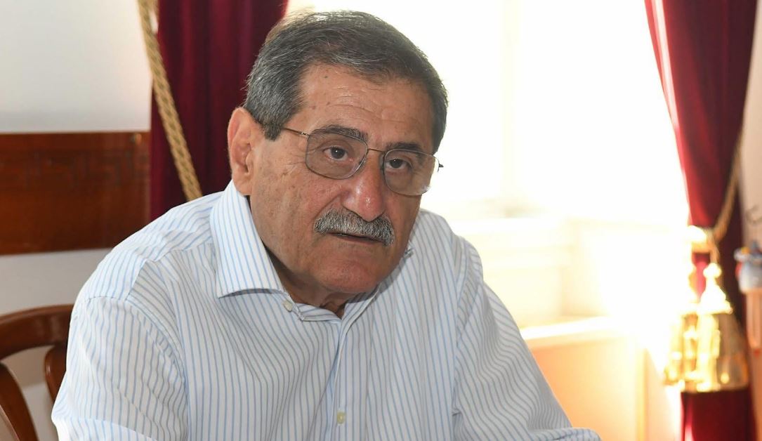 Πάτρα: Τροχαίο για τον δήμαρχο Κώστα Πελετίδη – Το αυτοκίνητό του συγκρούστηκε με λεωφορείο