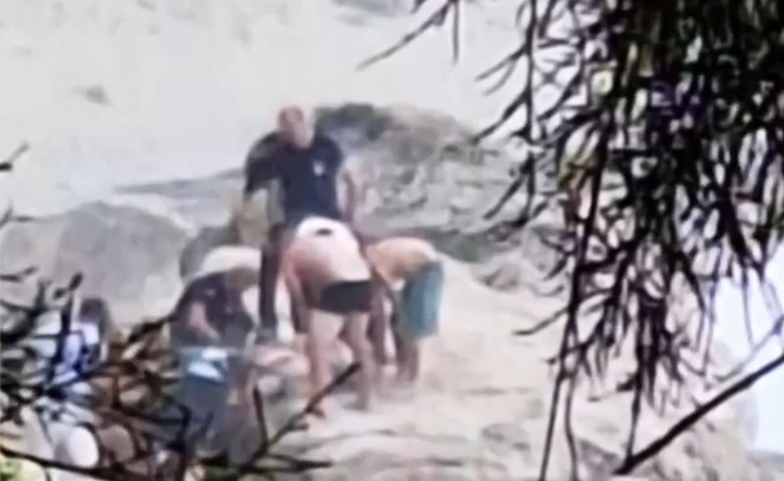 Λευκάδα: Για πάνω από 10 λεπτά πάλευε με τα κύματα ο άτυχος Στέφανος – «Αγαπούσε την ζωή» λέει συντετριμμένος ο παππούς του 