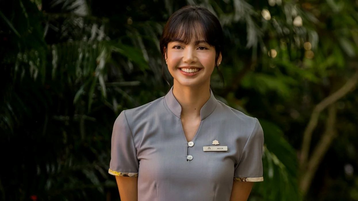 Met Gala 2025: Σάλος με την «προσβλητική» εμφάνιση της Lisa των Blackpink – Το αμφιλεγόμενο εσώρουχο με την Ρόζα Παρκς που φόρεσε η σταρ του «The White Lotus»