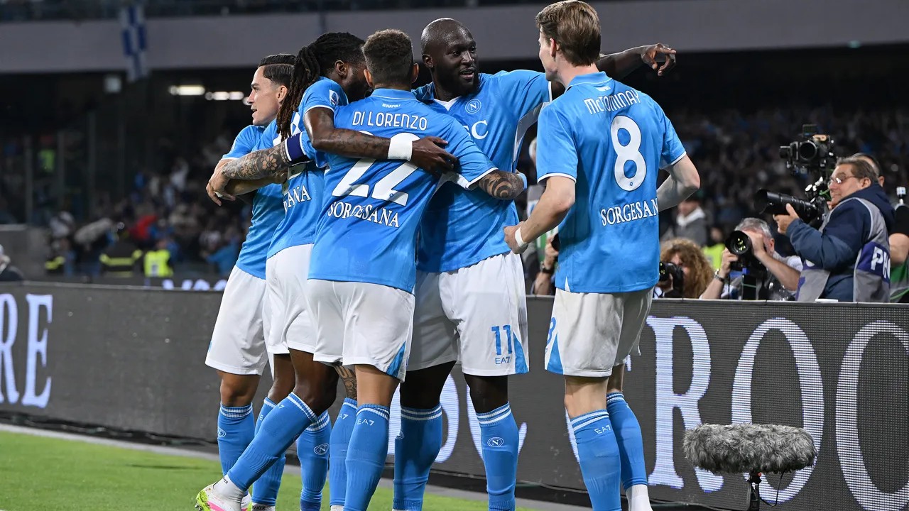 Serie A: Η Νάπολι πρωταθλήτρια Ιταλίας – Κέρδισε 2-0 την Κάλιαρι και κατέκτησε το 4ο Scudetto στην ιστορία της