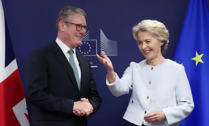 Κιρ Στάρμερ Ούρσουλα φον Ντερ Λάιεν