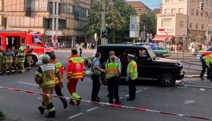 Γερμανία: Αυτοκίνητο έπεσε σε πλήθος στην Στουτγκάρδη - Αναφορές για τραυματίες
