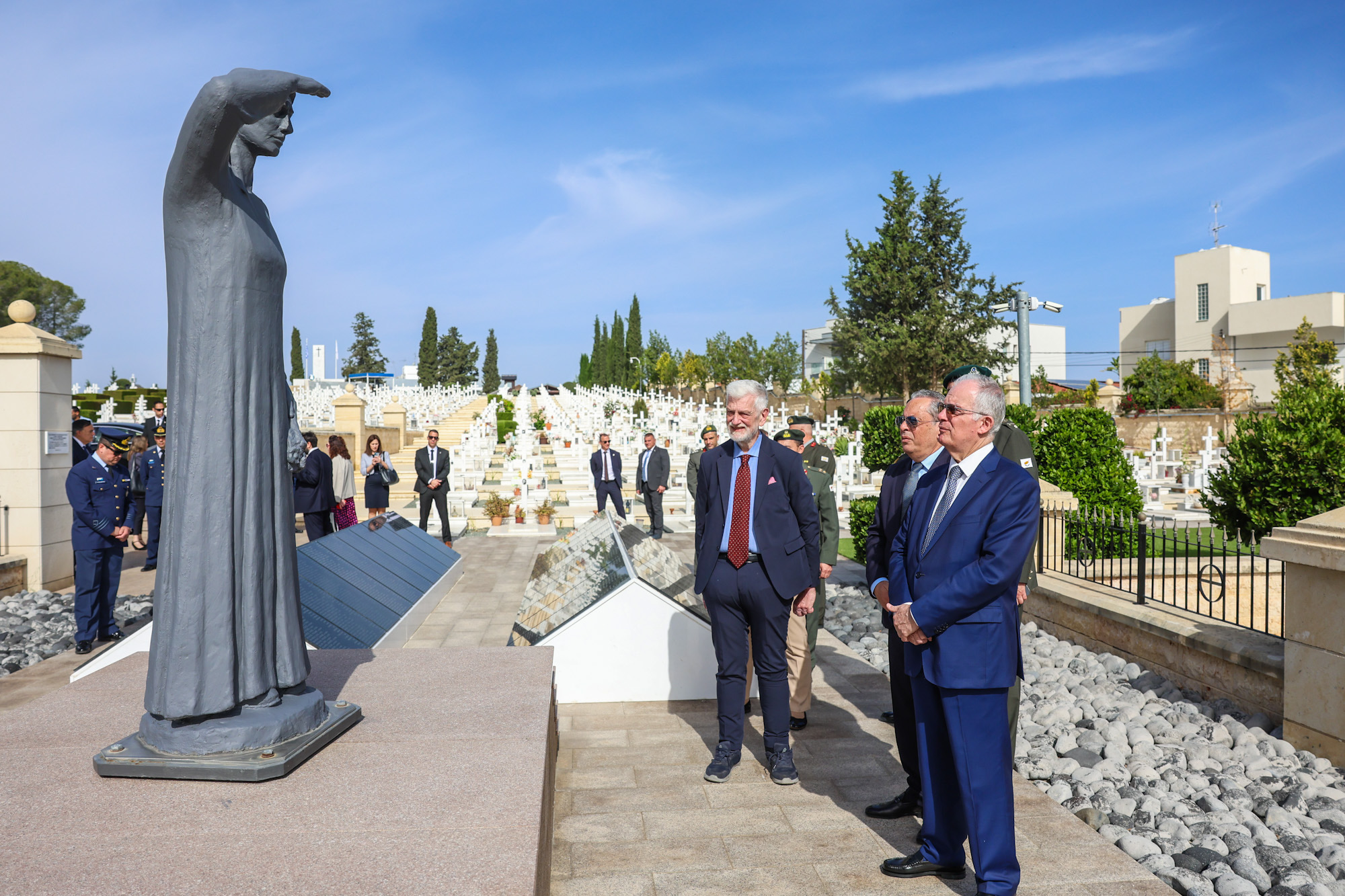 Επίσκεψη Τασούλα στην Κύπρο: «Η Ελλάδα βρίσκεται πάντα άρρηκτα δεμένη με τους στόχους της κυπριακής κυβέρνησης»