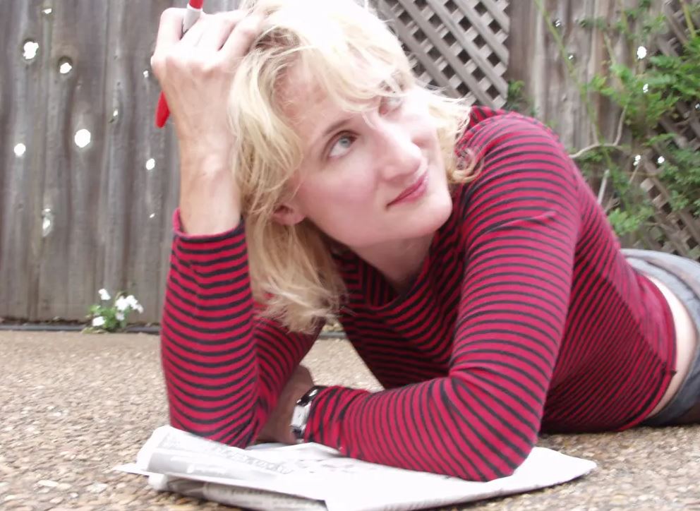 Jill Sobule: Η 66χρονη τραγουδίστρια έχασε τη ζωή της έπειτα από φωτιά στο σπίτι της – Έγινε γνωστή από τα τραγούδια «I Kissed a Girl» και «Supermodel»