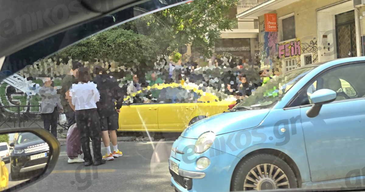 Δύο τροχαία στην Λεωφόρο Αλεξάνδρας – Δίκυκλο παρέσυρε πεζή – ΦΩΤΟ αναγνώστη