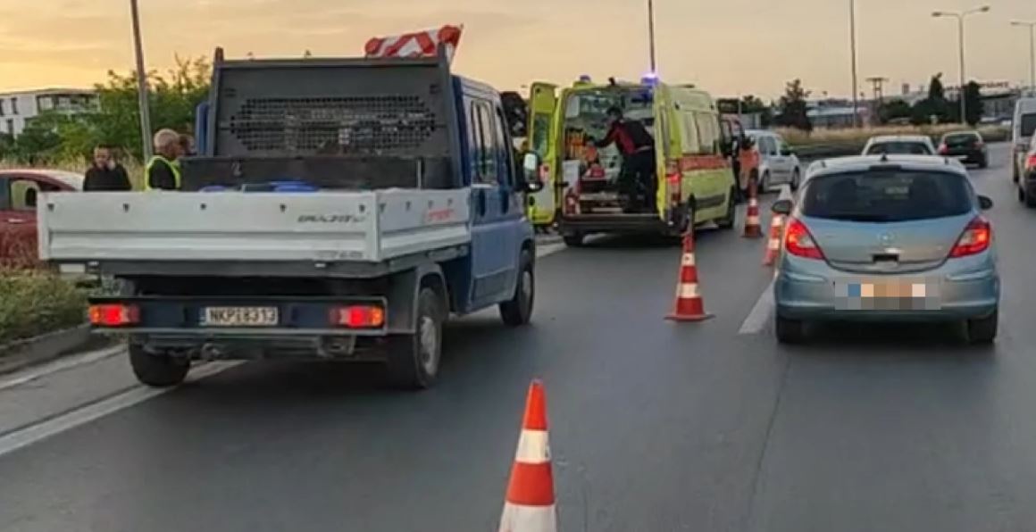 Θεσσαλονίκη: Σοβαρό τροχαίο στη Μουδανιών – Τραυματίστηκε σοβαρά ένα άτομο