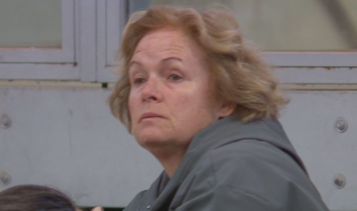 Ιουλία Σαλνίκοβα, μητέρα Στέφανου Τσιτσιπά