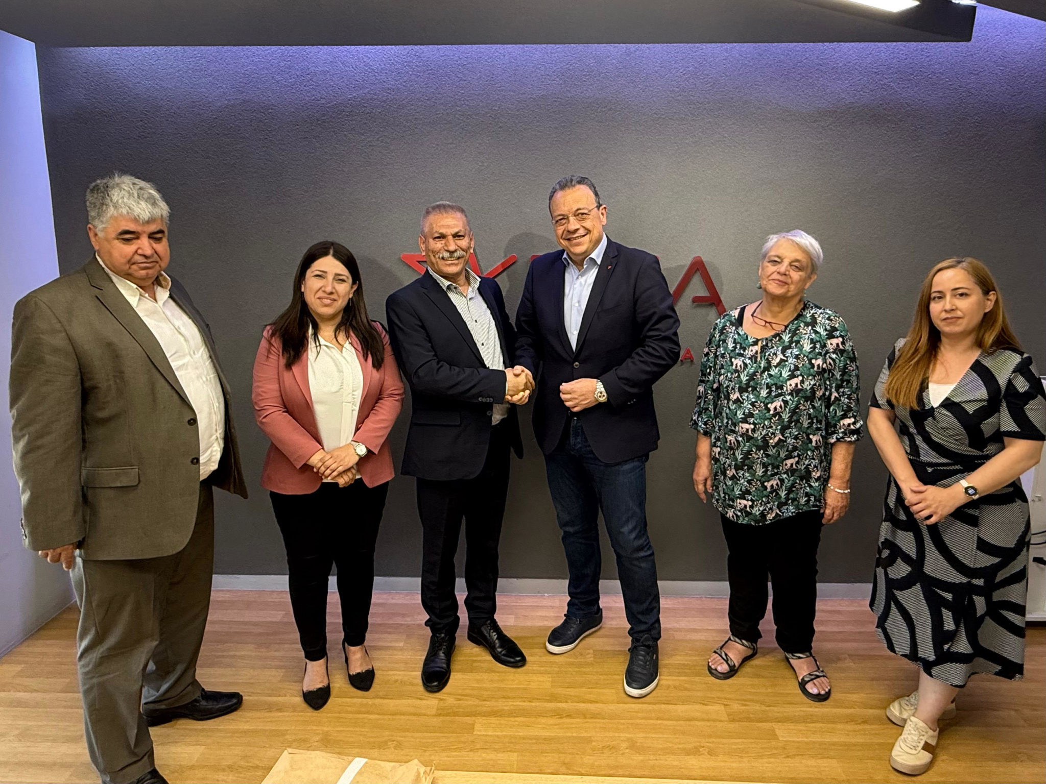 Φάμελλος: Συνάντηση με τον συμπρόεδρο του Συριακού Κόμματος Δημοκρατικής Ένωσης, Gharib Hassou