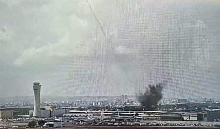 Ισραήλ: Βαλλιστικός πύραυλος έπληξε περιοχή του αεροδρομίου Μπεν Γκουριόν