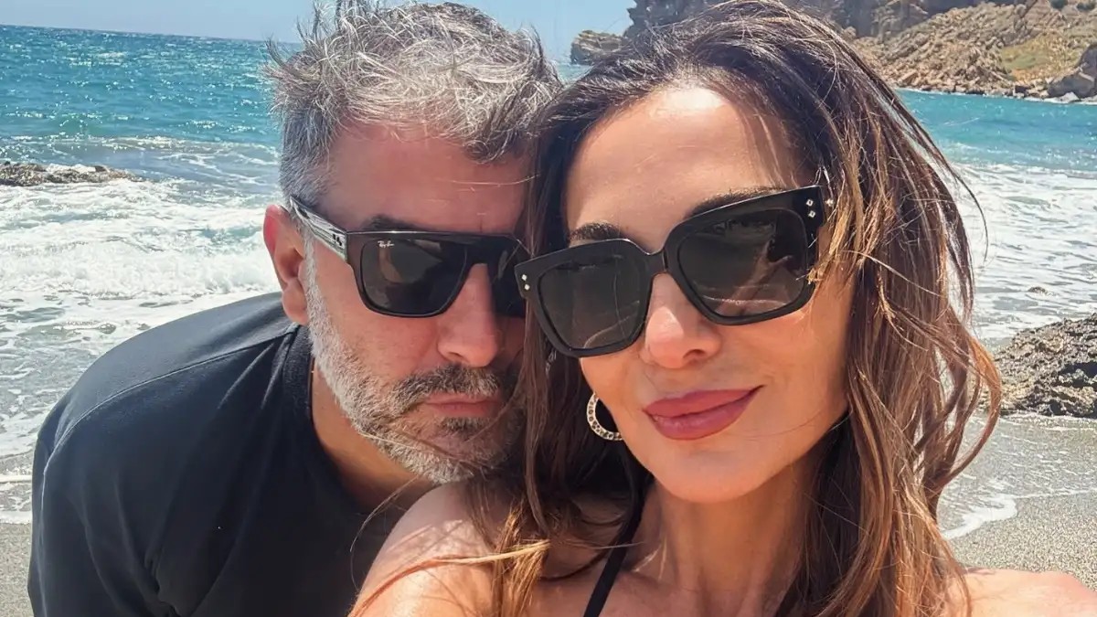 Απόδραση στη Νότια Κρήτη για την Δέσποινα Βανδή και τον Βασίλη Μπισμπίκη – «Έρωτας»