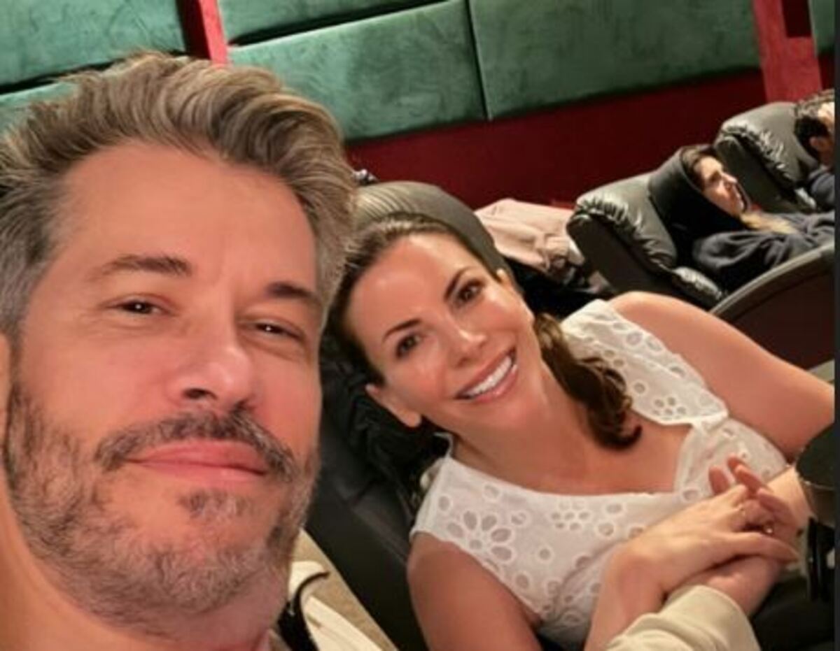 Αντελίνα και Χάρης Βαρθακούρης: Οικογενειακή έξοδος στον κινηματογράφο – Οι αναρτήσεις στο Instagram