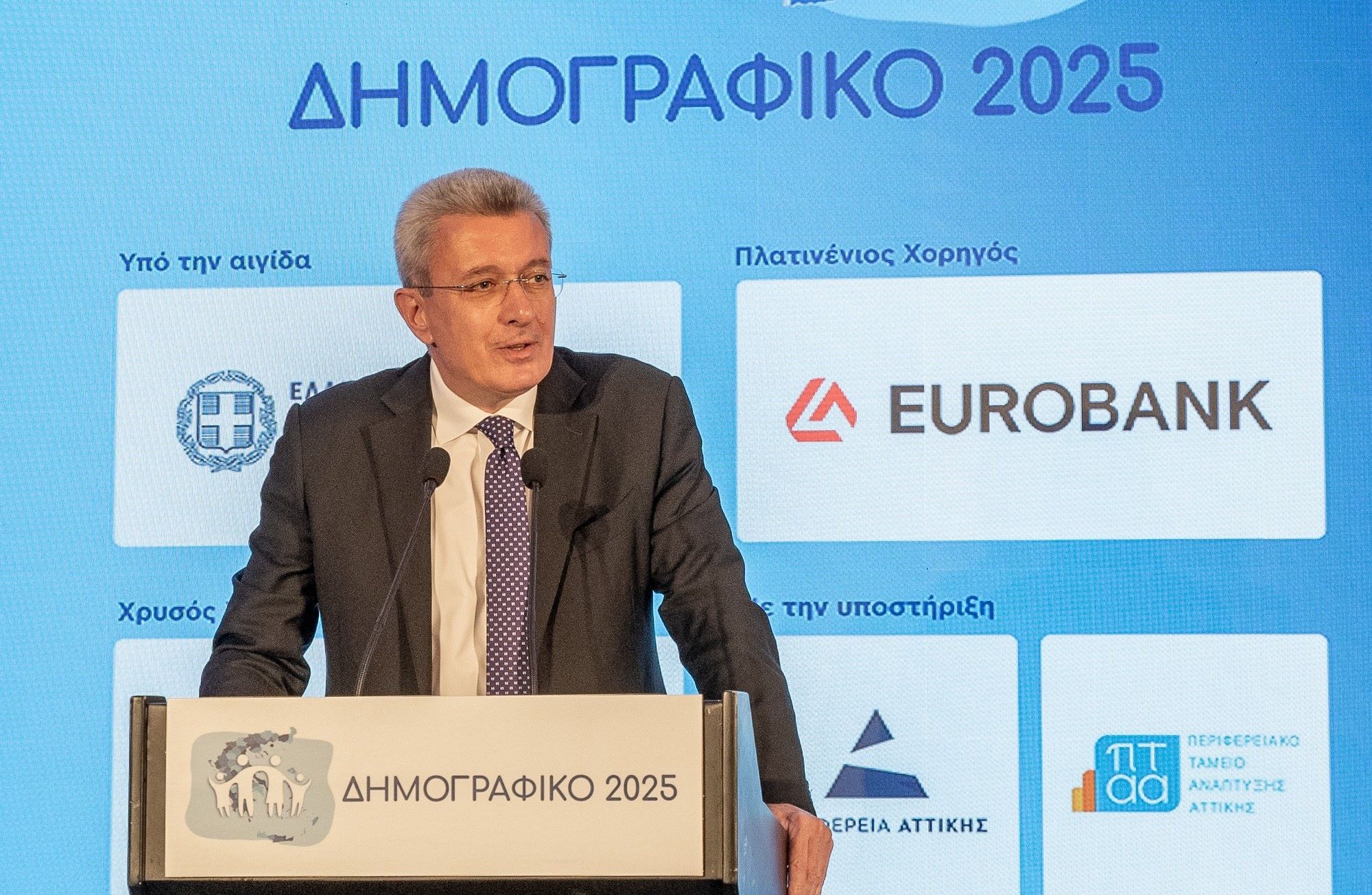 Νίκος Χατζηνικολάου