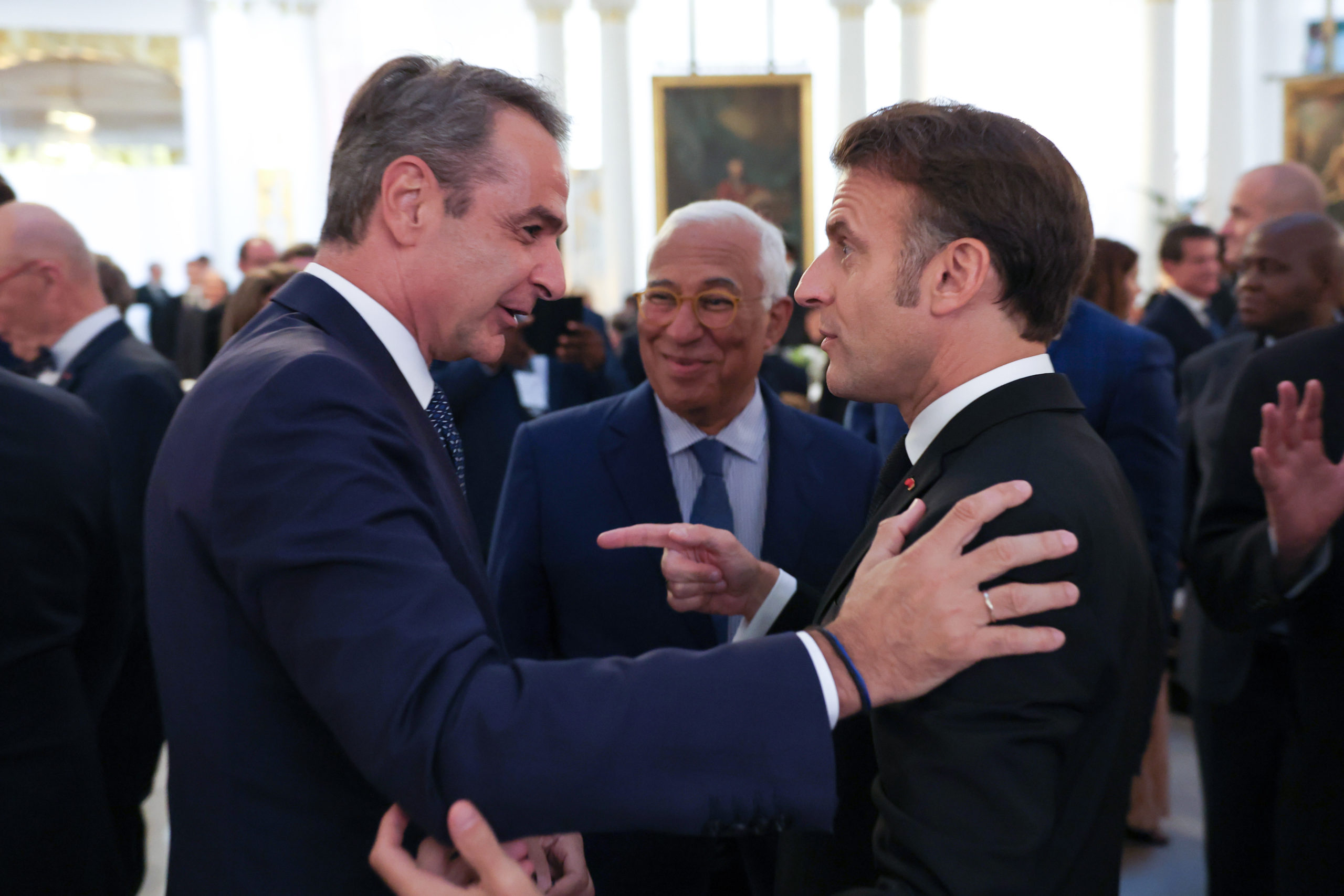 Μητσοτάκης στη Διάσκεψη του Μακρόν: Αδιαπραγμάτευτη η ελευθερία της συνδεσιμότητας ηλεκτρικής ενέργειας μέσω υποθαλάσσιων καλωδίων