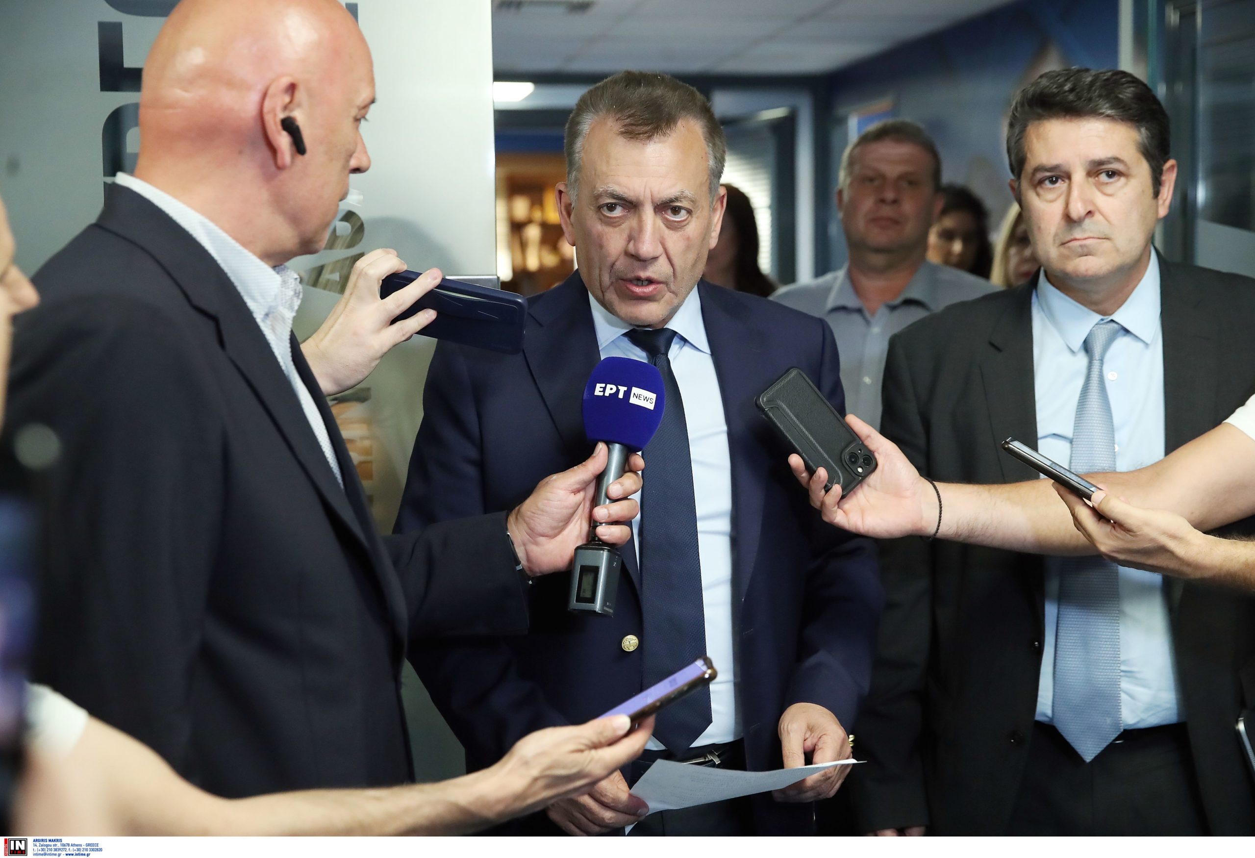 Η ανακοίνωση του Υπουργείου για τις συναντήσεις του Γιάννη Βρούτση με τους ιδιοκτήτες του Παναθηναϊκού και του Ολυμπιακoύ