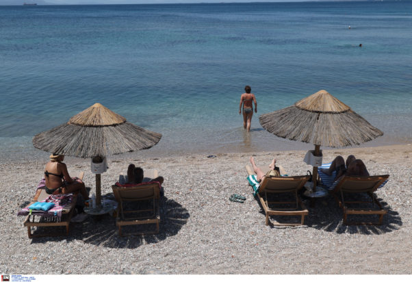Καιρός παραλία καύσωνας